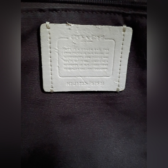 Coach Bag With Luxury Fox Charm - Picture 5 of 12